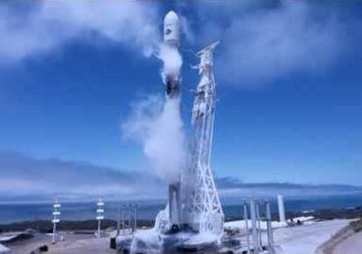 Space X launches Twin Satellites Designed to Track Climate Changes