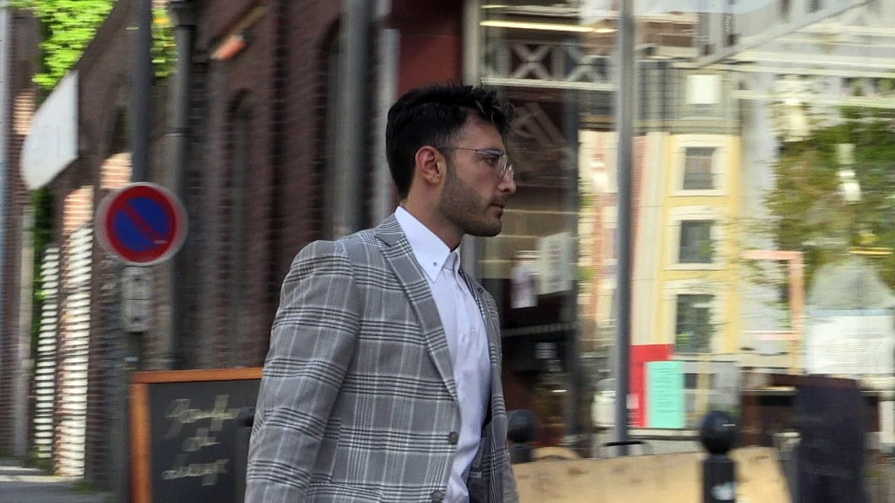 Aus Syrien geflüchtet - in Frankreich Luxus-Designer