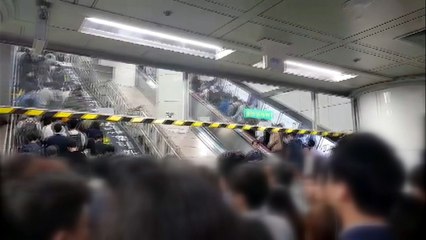 출근길 광화문역 장애인 단체 기습시위 / YTN