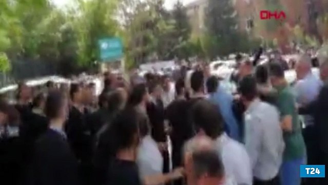 Öğrenci ve güvenlik görevlilerinin kavgasına polis müdahalesi