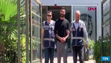 Cinayet zanlısı, polisi Hoşgeldiniz diye karşıladı