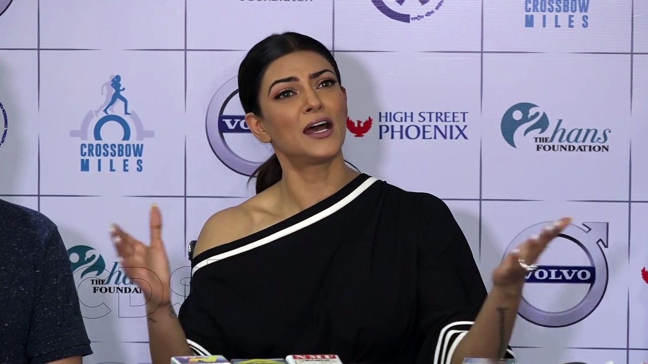 Sushmita Sen CRIES After A 15 Year Old Boy Misbehaved With Her In Public- Video