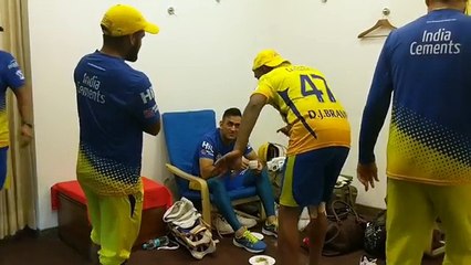 IPL 2018- Dwayne Bravo and MS Dhoni celebrate CSK victory