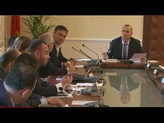 Ora News - "Xhafaj" në Komisionin e Ligjeve, Balliu: Pikë që s'ju bie, Manja: Sa bukur këndon!