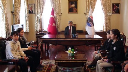 'Robotik yarışı'nda birincilik alan öğrenciler ödüllendirildi  - ARDAHAN