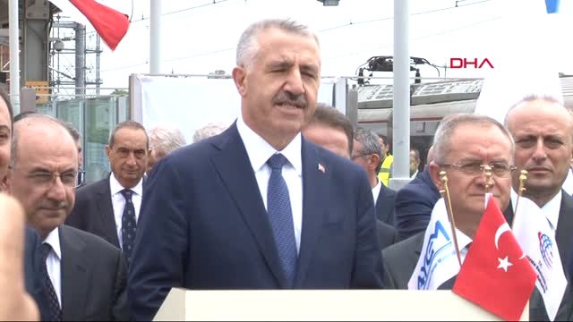 İstanbul Bakan Arslan Halkalı-Gebze Banliyö Hattı'ndaki Test Sürüşüne Katıldı