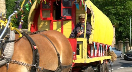 Riding Through Yorkshire By Horse and Cart!