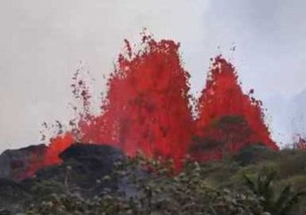 Lava Spews From Fissure 20 in Hawaii's Leilani Estates