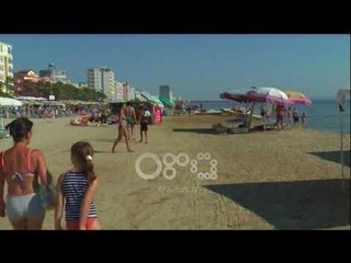 Ora News - Polakët mësyjnë Shqipërinë ndërsa shqiptarët ikin jashtë