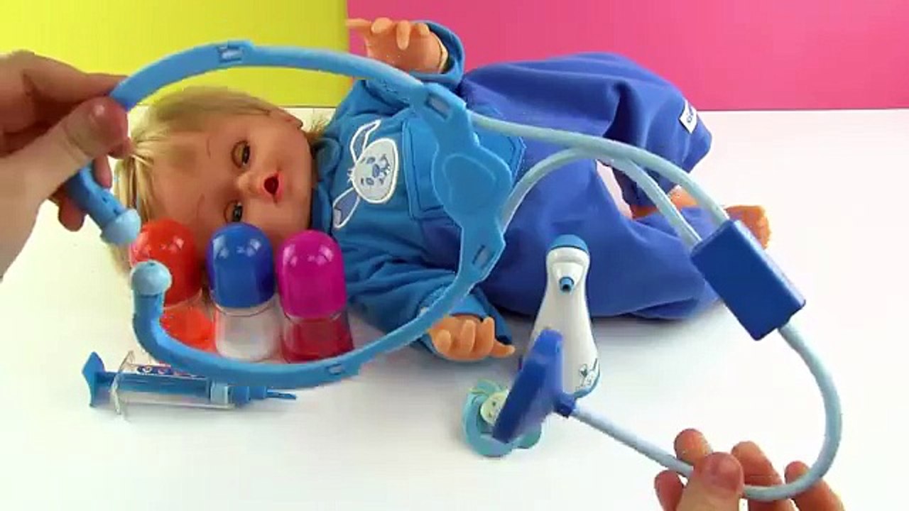 Cicciobello Çok Hastayım Oyuncak Bebek Love N Care Doll