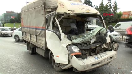 D-100'de Kaza... Trafik Yoğunluğu Yaşanıyor