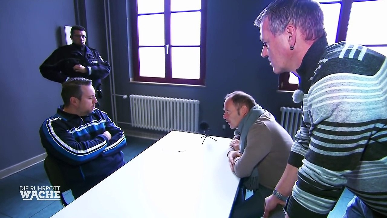 Gruselige Liebe: Der Stalker auf der Flucht | TEIL 2/3 | Die Ruhrpottwache | SAT.1 TV