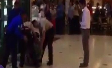 Dos presuntos ladrones fueron capturados en un Centro Comercial de Guayaquil
