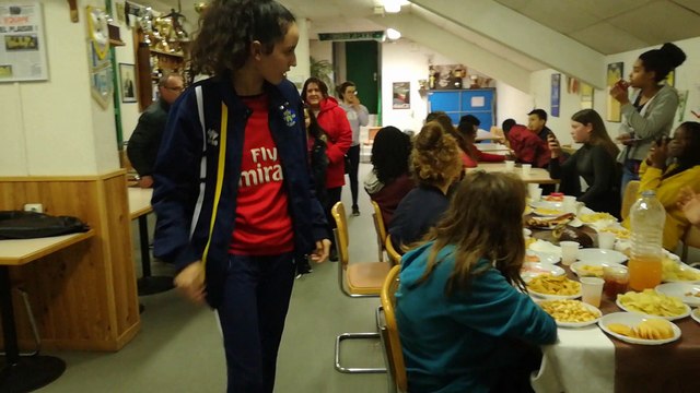 Des petits moments de plaisir avec le Mr : coach Mario est la dirigeante de U16F de Plaisir