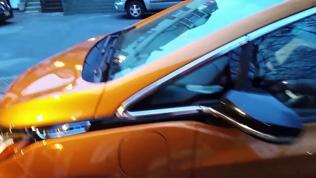 An Illuminated Charge Port - A TESLA like upgrade for the Chevy BOLT EV
