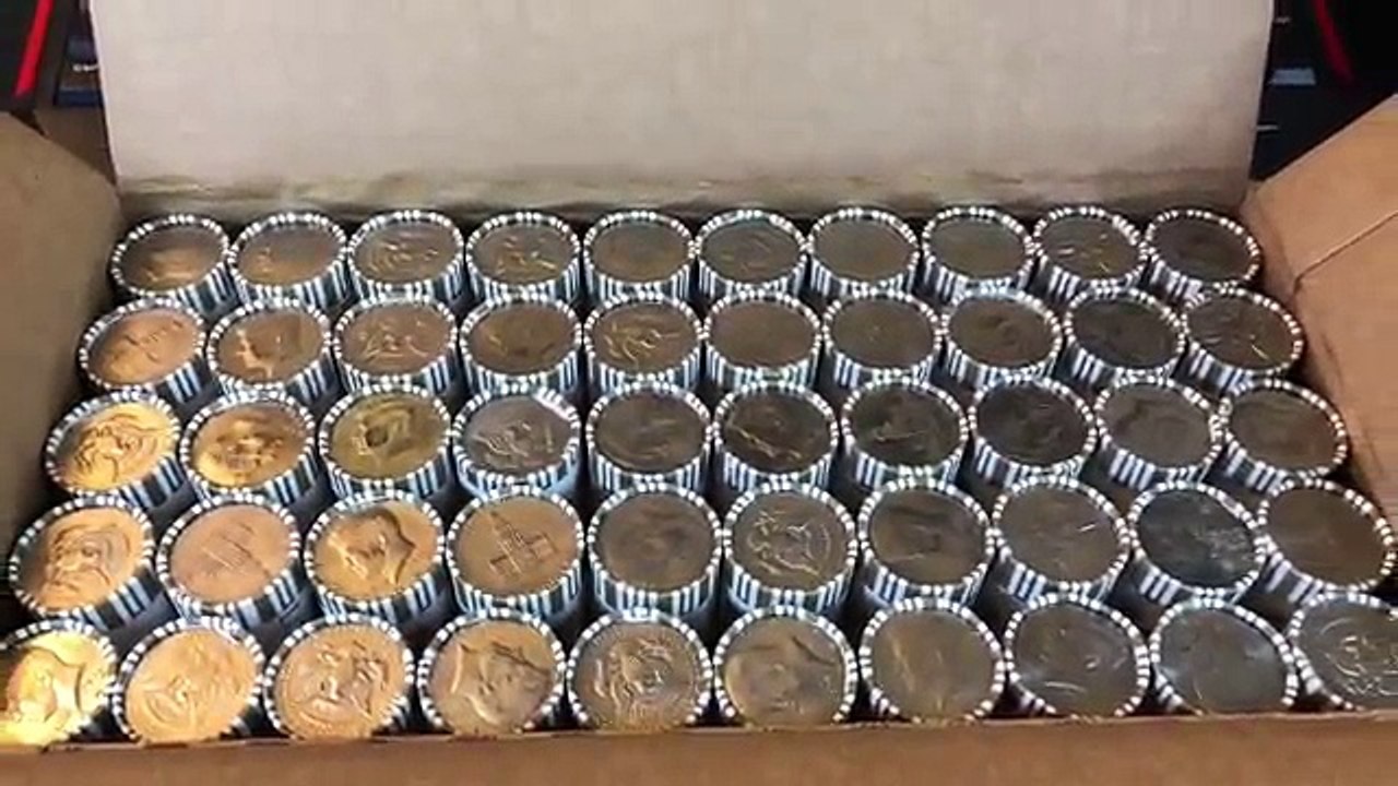 UNBELIEVABLE FIND! Did I Just Find A 1971 D Doubled Die Half Dollar?!!!! Coin Roll Hunting