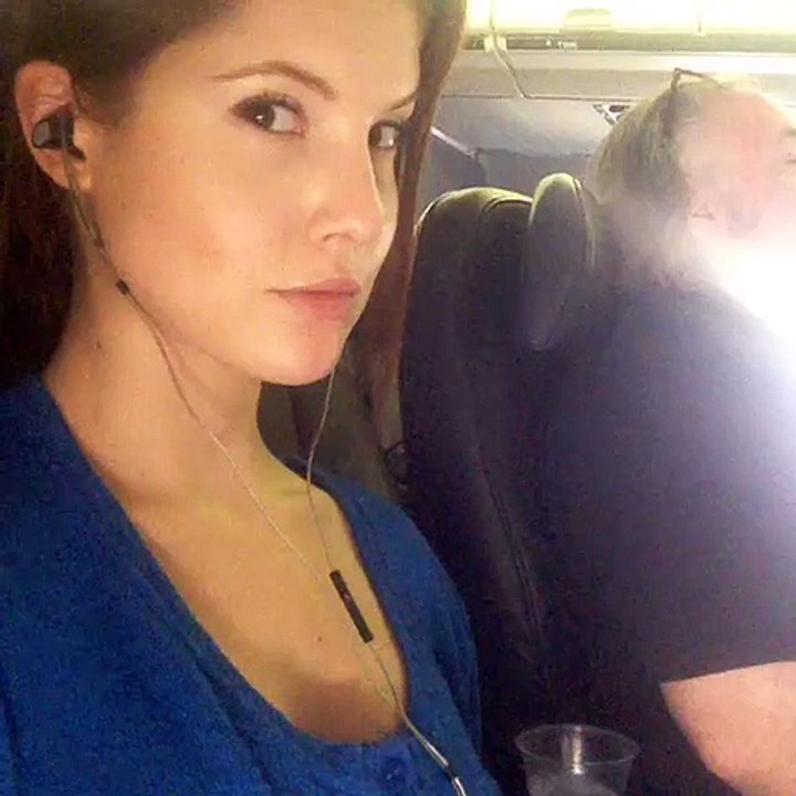 Amanda Cerny Vine (43)