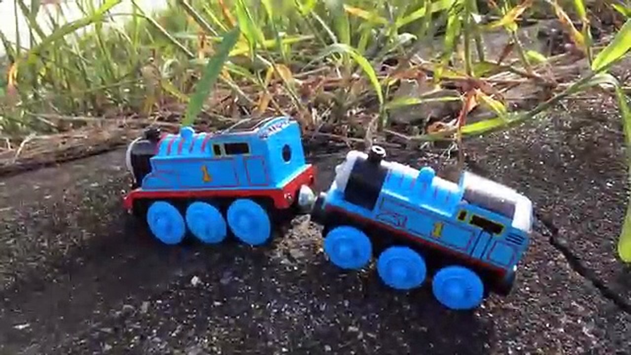 ☆なかよく外出編☆ディーゼル１０・ドッジ・電動トーマス・木製トーマス　THOMAS & FRIENDS WALK ALONG WELL