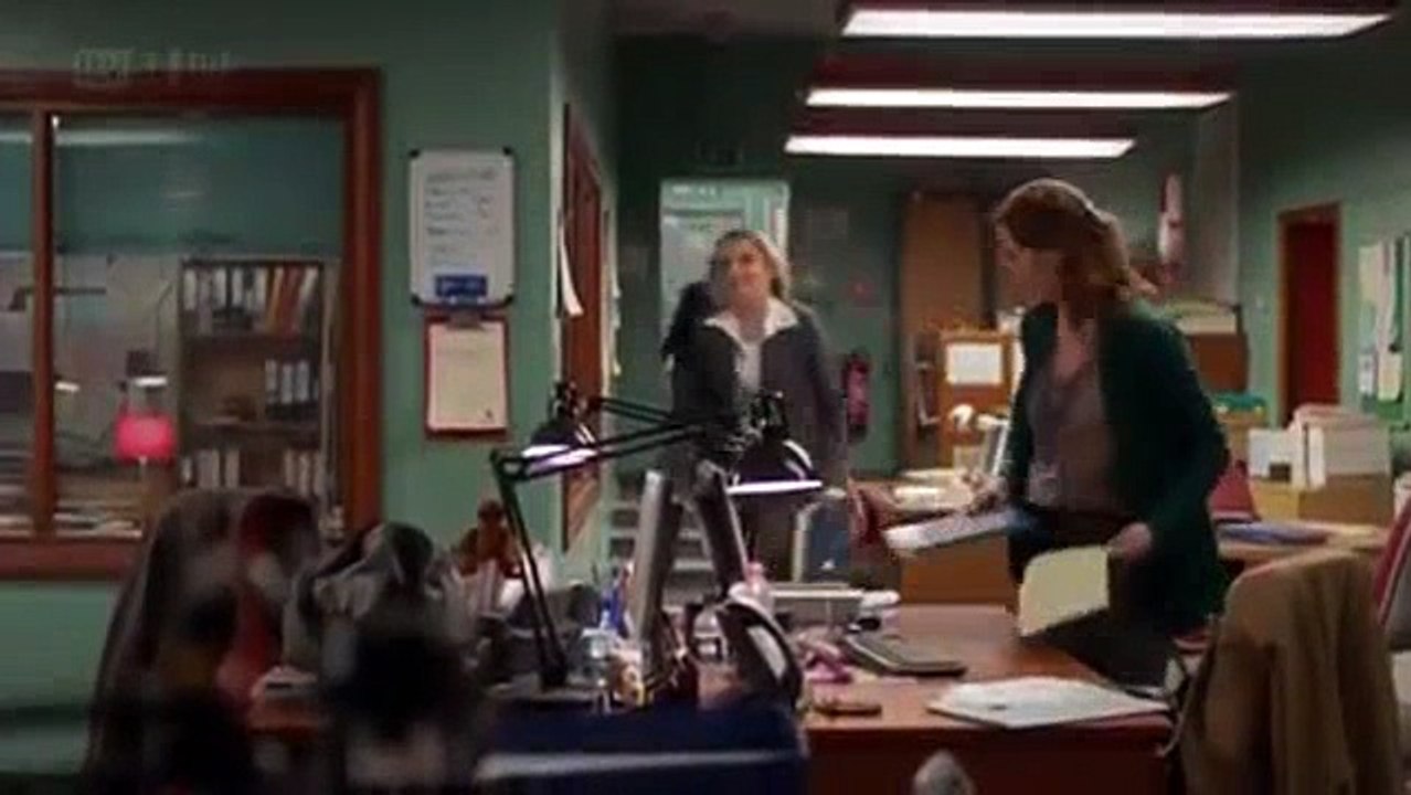 Scott Bailey S01e04