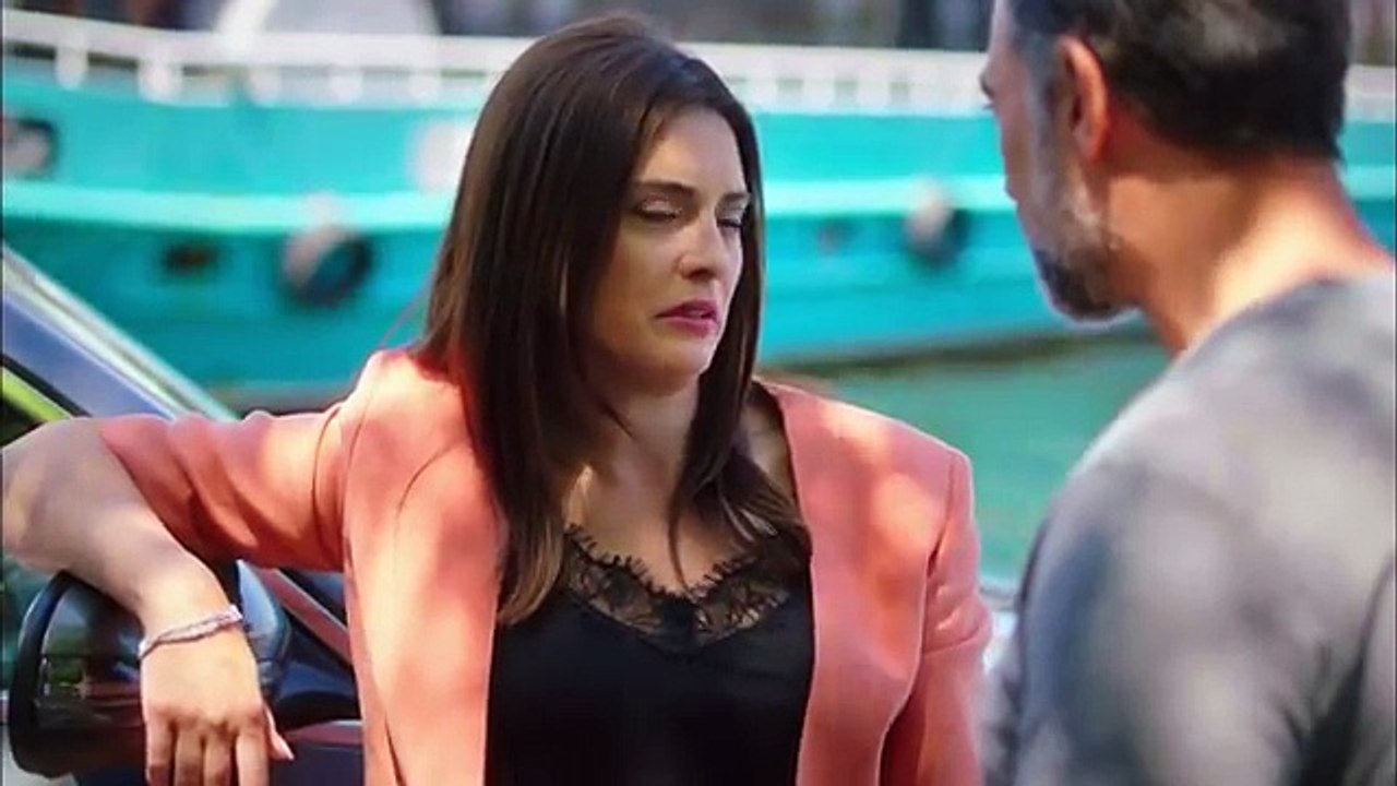 Ufak Tefek Cinayetler 30. Bölüm - Sarmaşığı Terket!