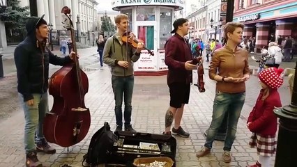 Самая крутая импровизация! Талантливая девушка потрясла публику!
