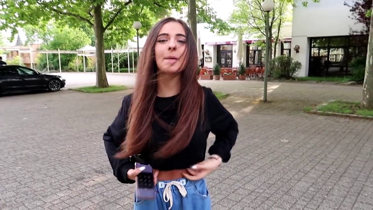 How i crop my sweaters without cutting them | einfach marci