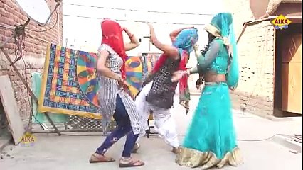 हरयाणवी Dance __ बीच आली ने तो कती धुम्मे ठा दिए इन दोनुआ के __ New Dance 2018 ( 240 X 426 )