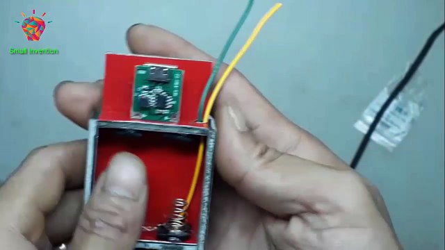 How to Make a 2400 mAh Power Bank from Scrap Laptop Battery
