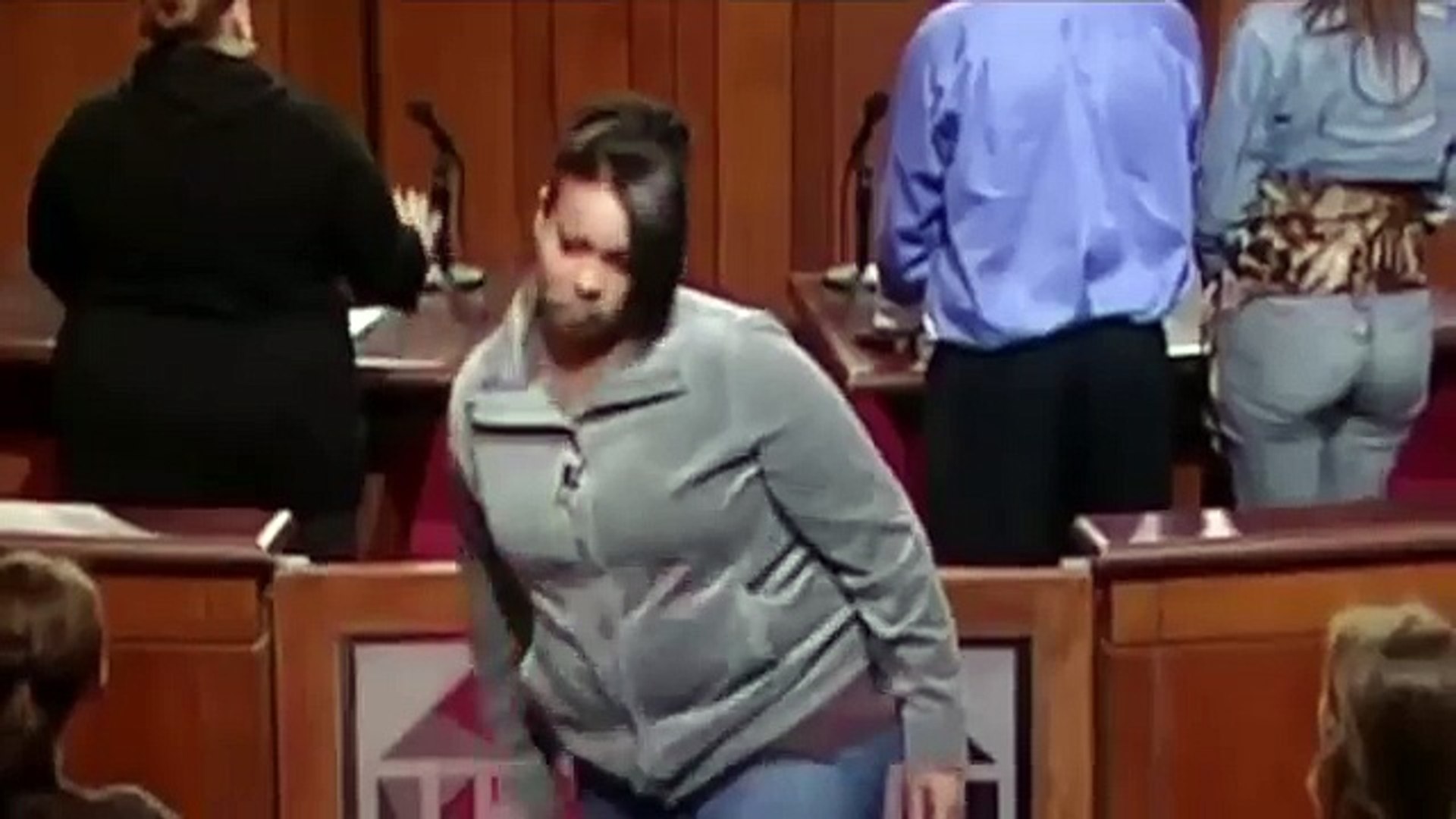 Judge Judy Lets Dog Find Its Real Owner Inside Court Dailymotion Video