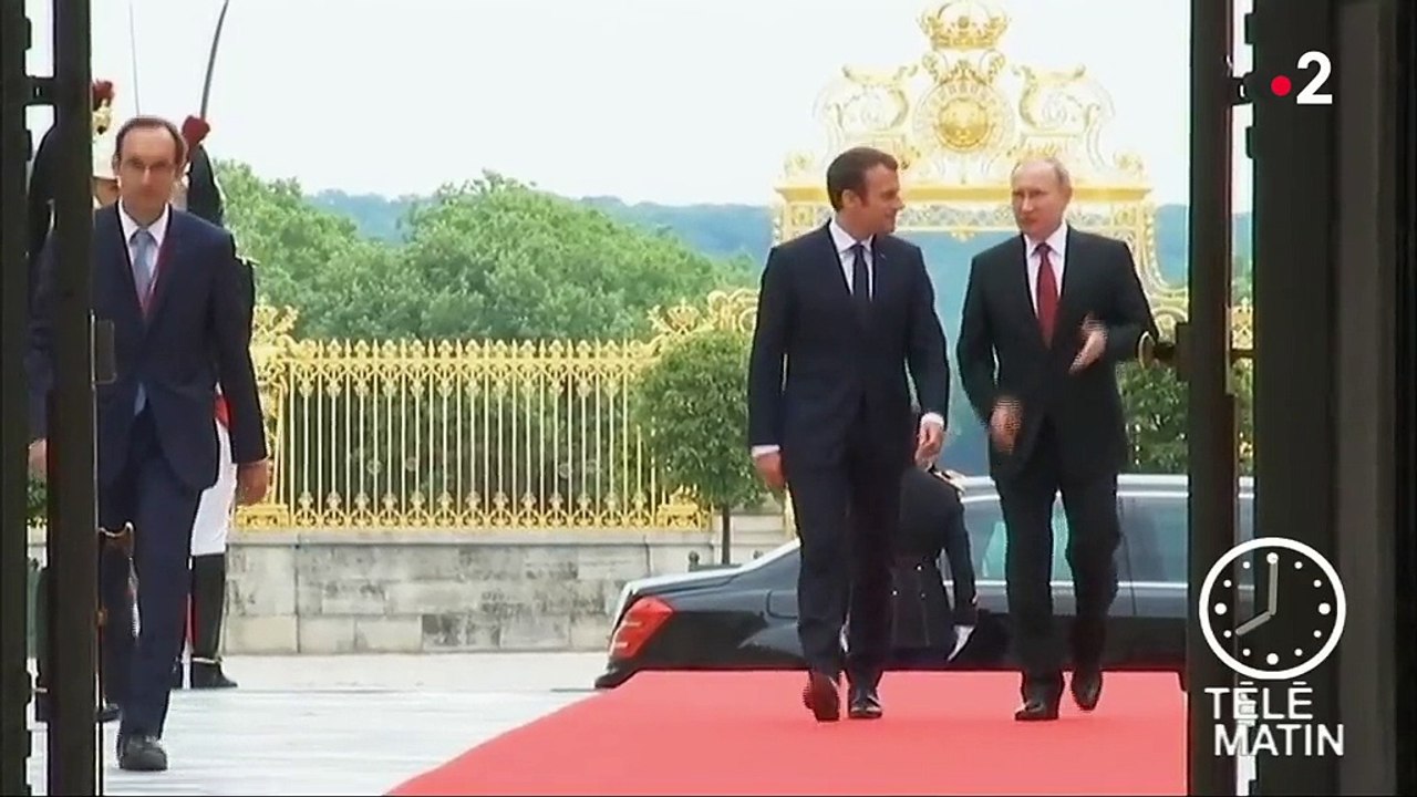 Saint-Pétersbourg : Emmanuel Macron en visite officielle en Russie