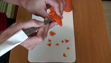 Art of vegetable Carrot carving Flower　How to make Garnish　人参の飾り切り　