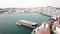 İstanbul Yeni Karaköy İskelesinin Gündüz Çekilen Havadan Görüntüleri