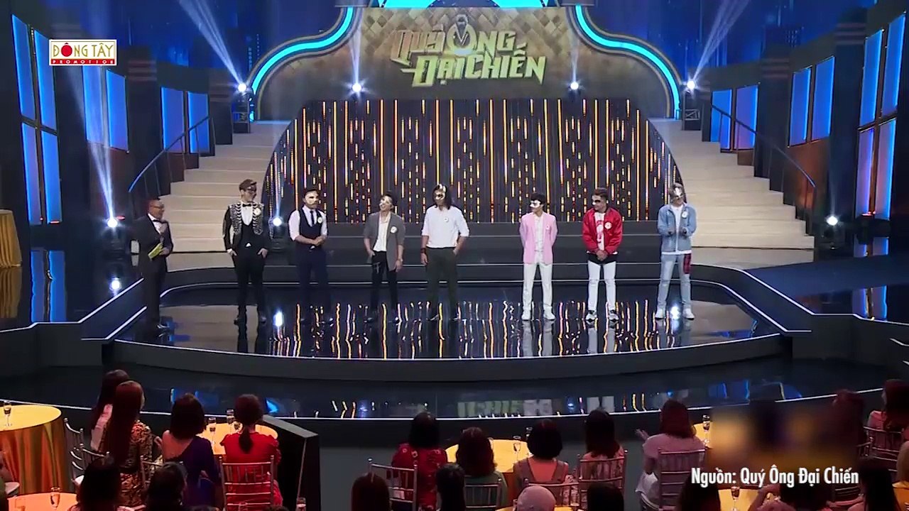 Biểu cảm của Hari Won khi nghe "Tiến Đạt"