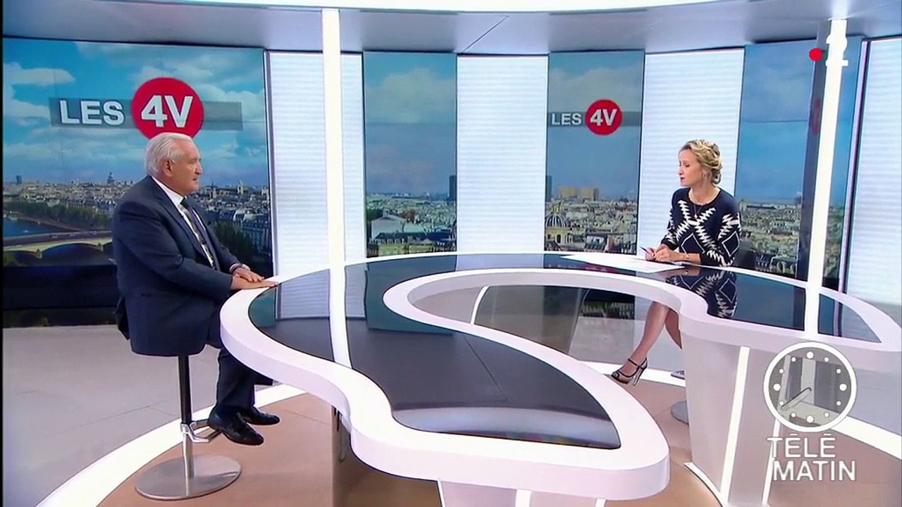 Raffarin : Avec la Russie de Poutine, Macron doit "rétablir des relations stratégiques"