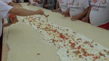Una pizza pantagruélica bate el récord mundial
