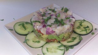 ceviche con cherry y aguacate, ceviche with cherry and avocado