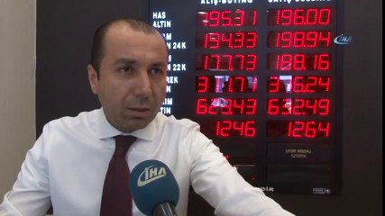 Düğünlerde Artık Altın Yerine Para Takıyorlar