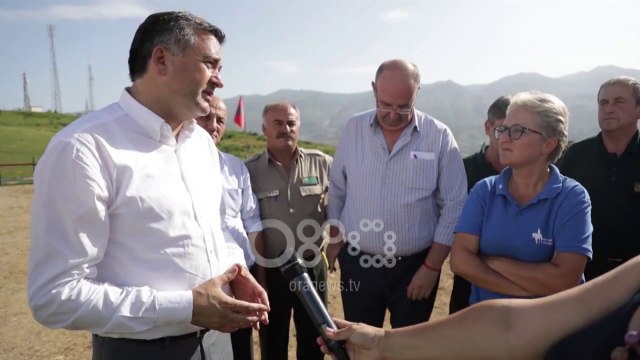 Ora News - Klosi në Gjirokastër: Do reduktojmë taksat për të nxitur agroturizmin