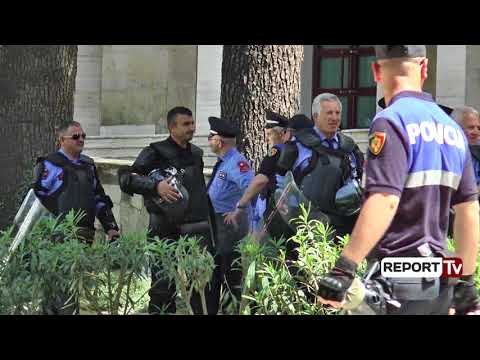 Report TV - Skenari misterioz i protestës së opozitës, nis në orën 11:00, s'dihet sa zgjat