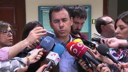 Maíllo acusa a Cs de poner en riesgo la estabilidad "por unos votos"