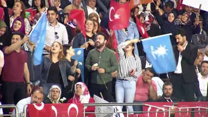 Cumhurbaşkanı Erdoğan: 'Nitelikli eğitimle gençlerimizin sadece iş değil, aynı zamanda kariyer sahibi de olmalarını hedefliyoruz' - ANKARA