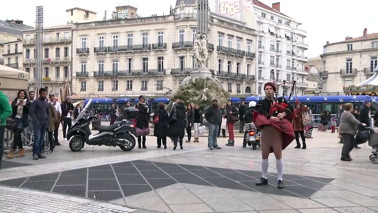 FREE SCOTLAND - KILT PRANK (REMI GAILLARD)