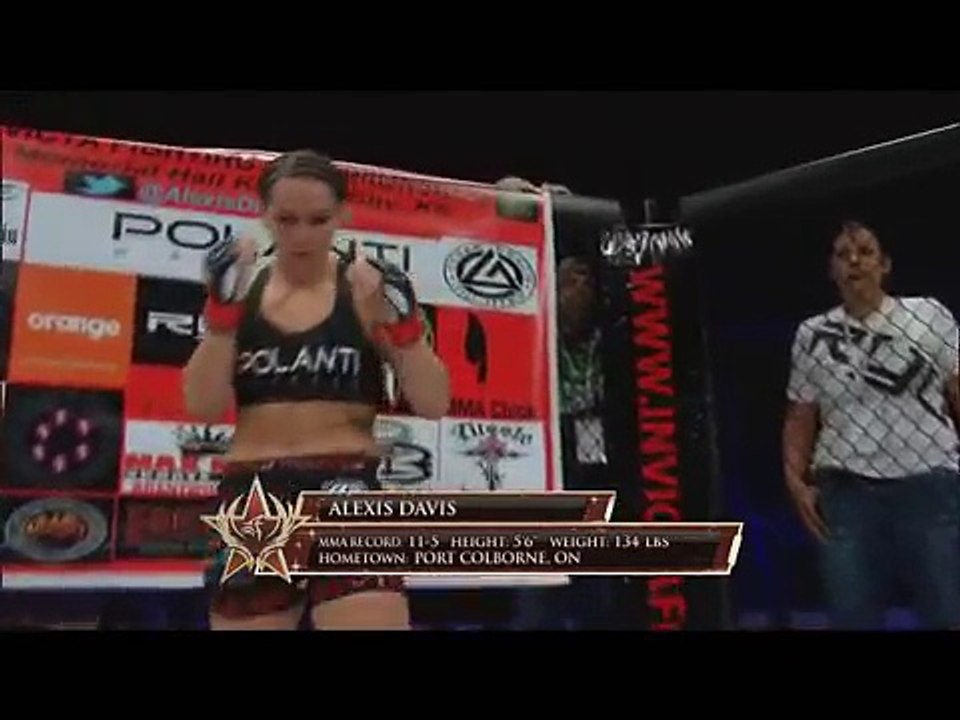Alexis Davis vs. Hitomi Akano