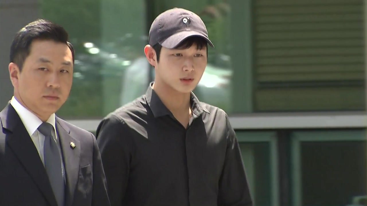 '성추행 혐의' 배우 이서원 4시간 검찰 조사..."사과하고 싶다" / YTN