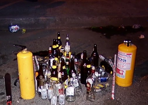 Varios hinchas colombianos fueron detenidos en el centro de Guayaquil