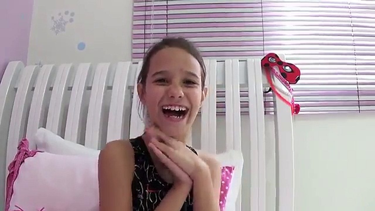 COMO FAZER FLUFFY SLIME UNICÓRNIO - LIVIA STURNIK