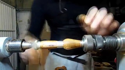 Fabrication dun Atomiseur à Parfum (au tour à bois)