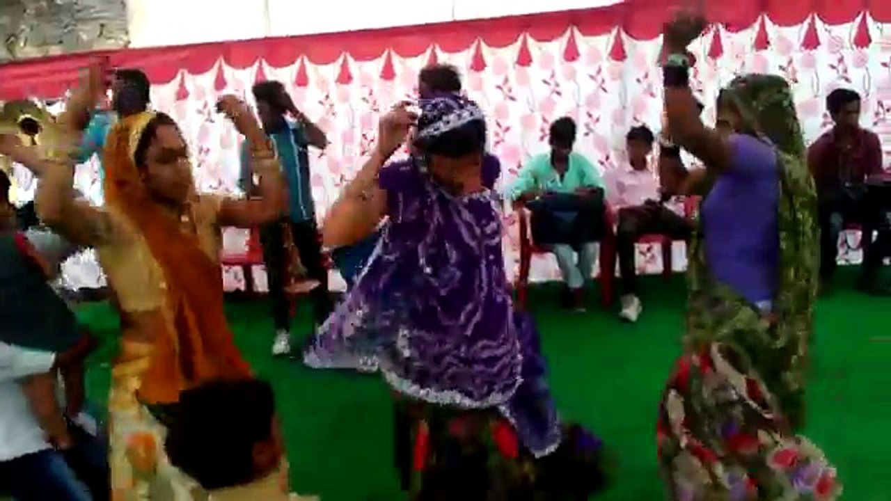 मारवाड़ी ‌छोरी ‌का ‌ढोल ‌थाली ‌पर ‌डांस ‌विडियो