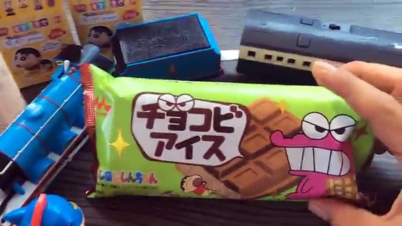 クレヨンしんちゃんチョコビアイスとおしゃべりゴードン&すき家ジャンピングマスコット