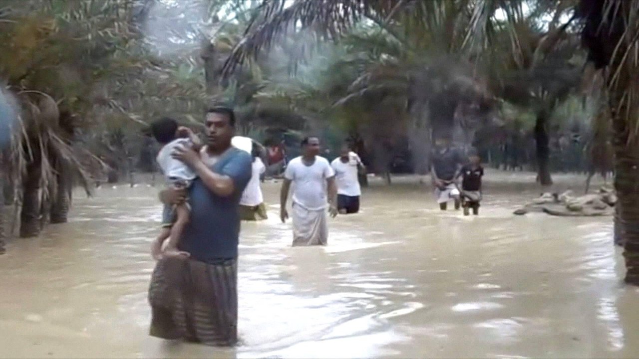Cyclone hits Yemeni island Socotra, 19 missing